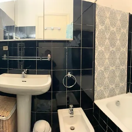 Appartement Studio A 50m De La Mer, Belle Terrasse Plein Sud *